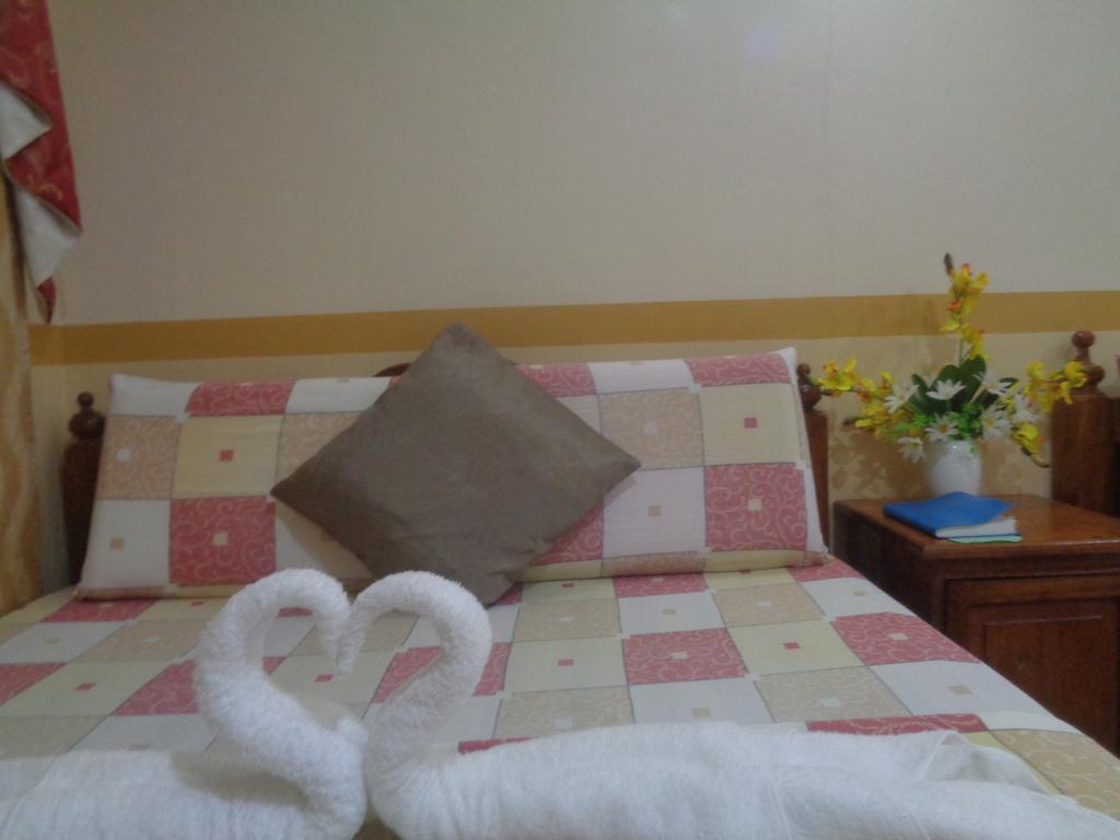 D'Lucky Garden Inn & Suites Tiniguiban Exterior foto