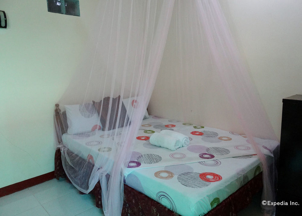 D'Lucky Garden Inn & Suites Tiniguiban Exterior foto