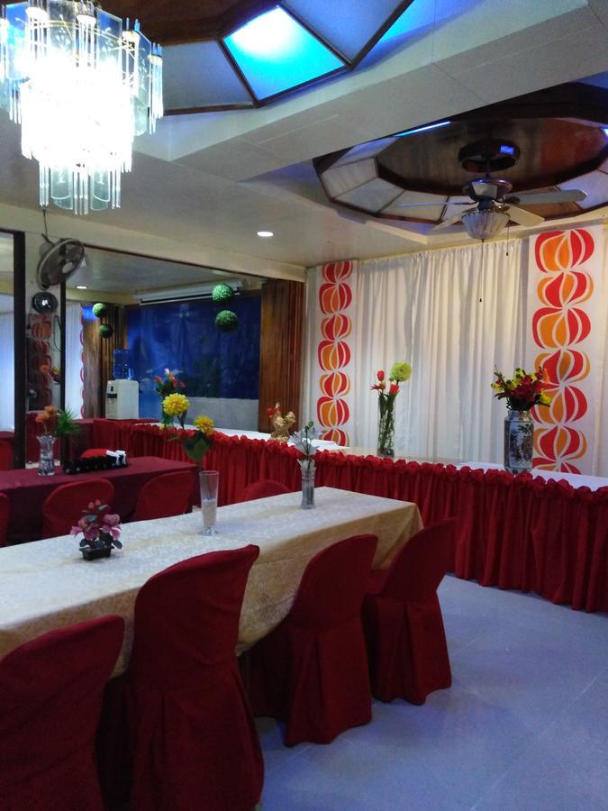 D'Lucky Garden Inn & Suites Tiniguiban Exterior foto