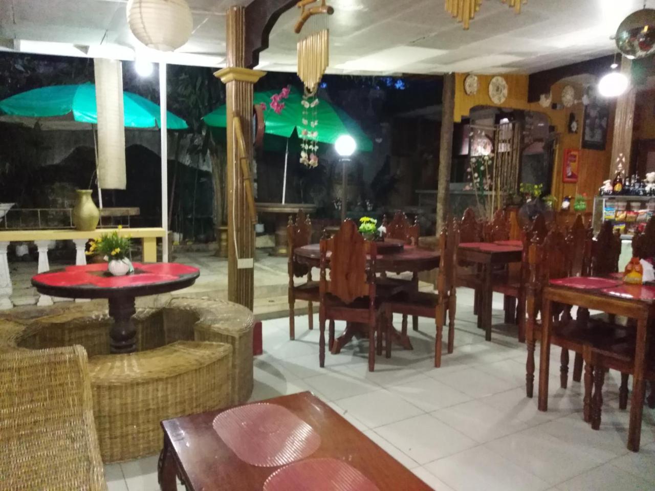 D'Lucky Garden Inn & Suites Tiniguiban Exterior foto