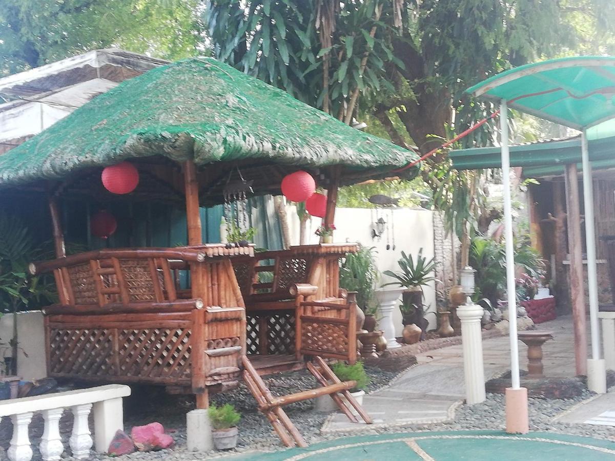 D'Lucky Garden Inn & Suites Tiniguiban Exterior foto